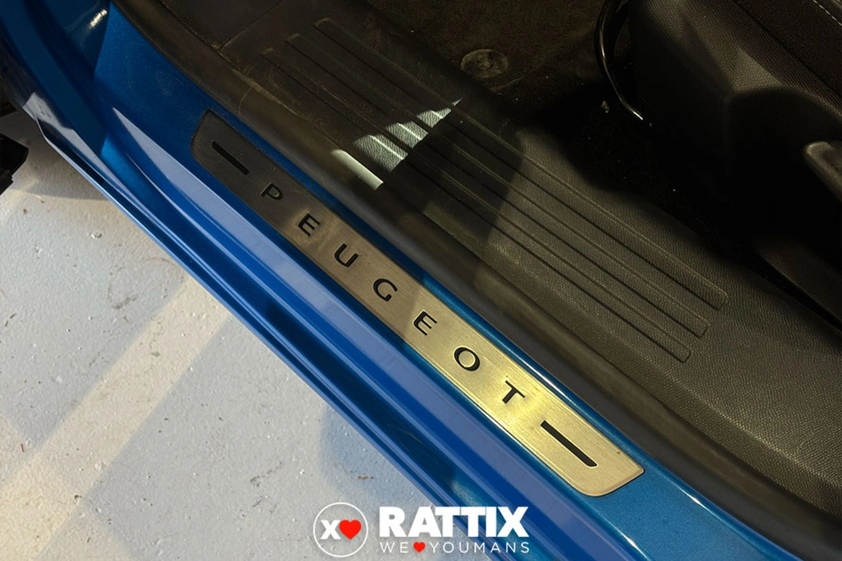 PEUGEOT 2008 ii 2020 e-2008 GT 100kW